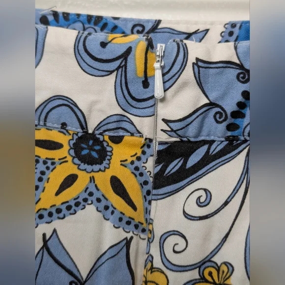 Lady Hagen Floral Golf Skort Size 8 Blue Yellow Athleisure Garden Girl - Picture 5 of 8